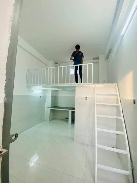 Phòng trọ sinh viên gác cao 2m gần lotte Cộng Hòa, 30m2
