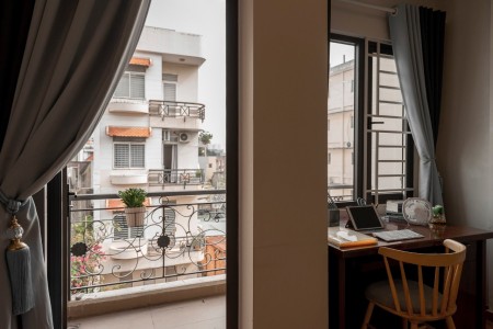 Cho thuê 1 phòng ngủ ban công cực rộnggg Quận 1 , nằm trên đường Điện Biêm Phủ, 50m2