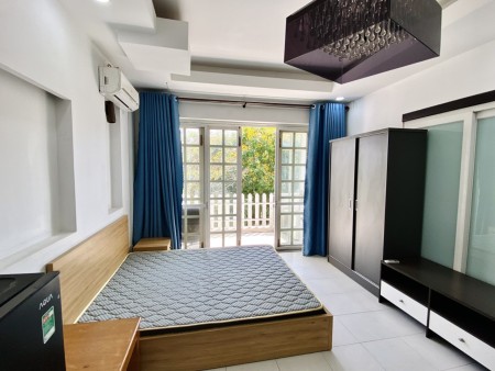 Studio ban công rộng - gần cầu Phú Mỹ, Go, Crescent mall, 28m2