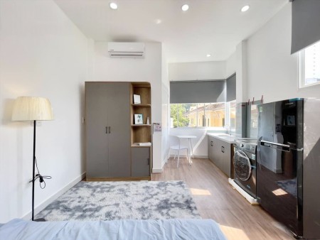 Căn hộ studio cửa sổ rộng, Q1, máy giặt riêng gần chợ Bến Thành, phố đi bộ Bùi Viện, Takashimaya, 30m2