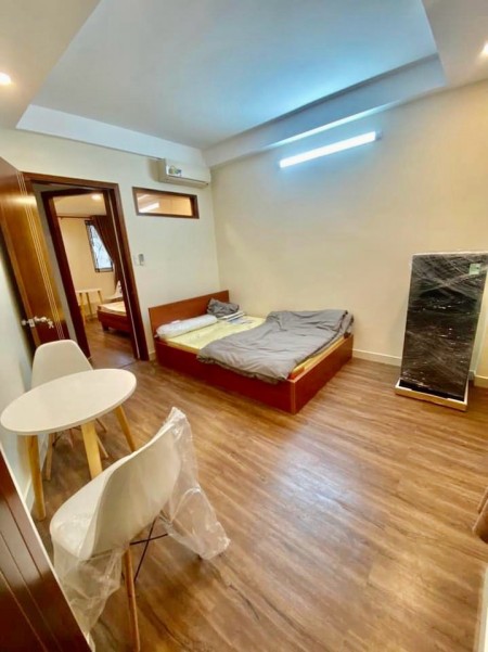 2PN Lê Văn Sỹ Q3 Cửa Sổ Thoáng, Nội Thất Gỗ, 40m2