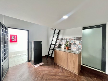 Phòng trọ có gác cao nội thất cơ bản tại Trương Công Định, 18m2