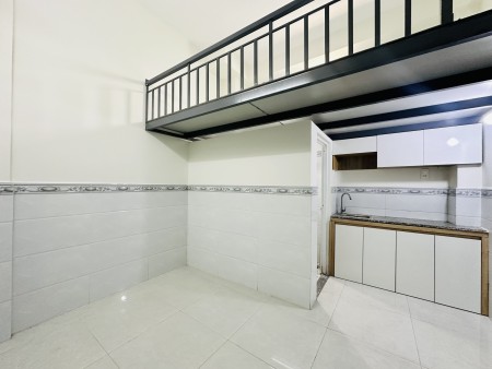 phòng đẹp mới có gác , máy lạnh tây thạnh, tân phú, 30m2