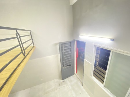 duplex gác cao cửa sổ trời ngay lotte cộng hòa tân bình, 25m2