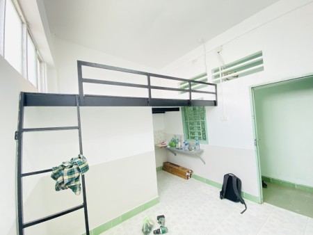 Cho thuê phòng giá sinh viên ở Ngộ Bệ, p13, Tân Bình, 25m2