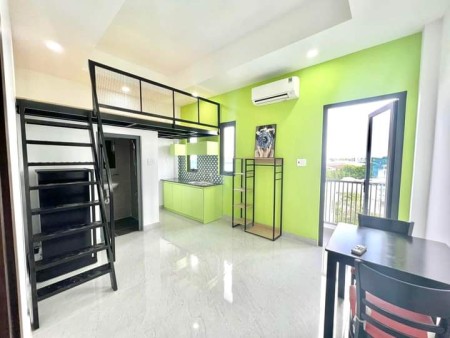 Trống sẵn phòng gác cao 1m7 phù hợp với sinh viên - Hỗ trợ HSSV, 35m2