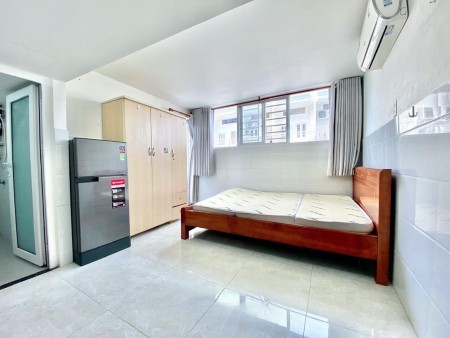 Cho thuê CHDV studio ban công ngay tân quy q7, gần Lotte, dh tdt, rmit. Thuận tiện qua q4,q8, nhà bè, 35m2