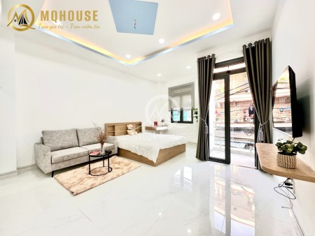 Căn hộ mới xây ban công lớn tại P.5 Tân Bình gần ngã tư Bảy Hiền, 35m2