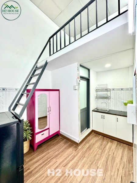 Phòng trọ giá rẻ- chỉ 5p qua Đại Học Văn Lang- Nguyễn Thái Sơn, 17m2