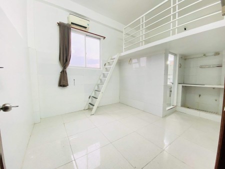 Phòng trống ở liền được ngay sân bay Tân Sơn Nhất, 27m2