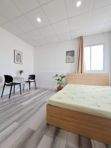 Trống sẵn 1PN full nội thất, cửa sổ, Quận 1, gần Bùi Viện, gần Chợ Bến Thành, 35m2