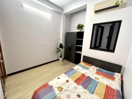 Cho Thuê Căn Hộ 2 phòng ngủ ban công Quận 3, 60m2