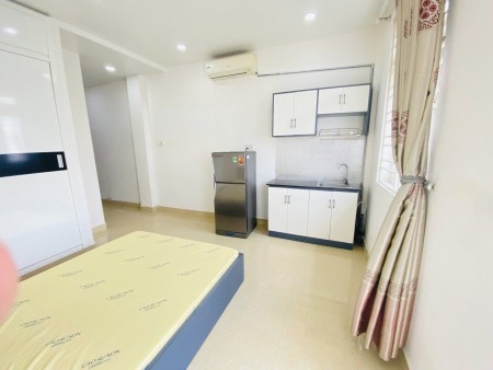 Phòng studio bancol Bàu Cát 1 P12 Tân Bình , S:30m2 , Giá 4tr9, 30m2
