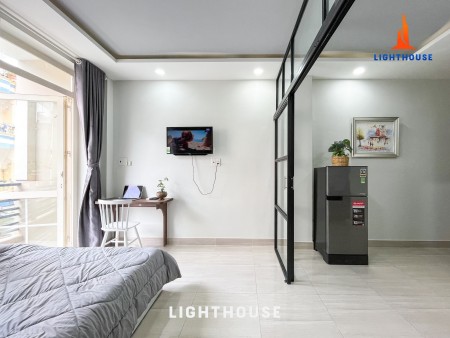 Cho thuê căn hộ 1 phòng ngủ ban công Quận 10, 40m2