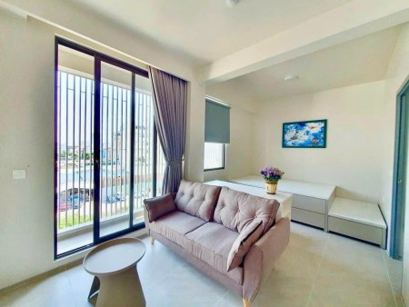 CHDV 1PN CAO CẤP BAN CÔNG LỚN NGAY TRUNG TÂM QUẬN 7, 30m2