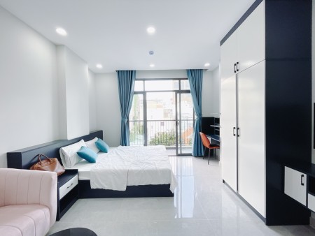 Căn Hộ 1PN, Ban Công Lớn, Full Nội Thất sang trọng, Lý Chính Thắng, Quận 3, 50m2