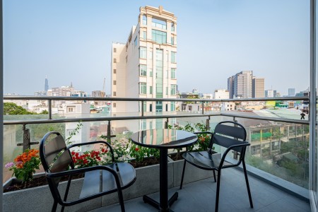 Căn hộ studio ban công, Q1 gần CV Lê Văn Tám, vòng xoay Điện Biên Phủ, 35m2