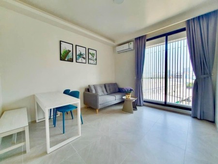 CHO THUÊ CĂN HỘ 1 PHÒNG NGỦ BAN CÔNG NGAY NGUYỄN THỊ THẬP Q7, 60m2