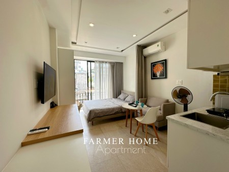 Cho thuê căn hộ studio Q1, ban công, thang máy, gần phố đi bộ Bùi Viện, Cv 23/9, CV Tao Đàn, 30m2