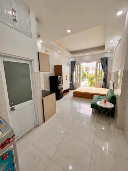 CĂN HỘ BAN CÔNG MÁY GIẶT RIÊNG GẦN LOTTE ĐH TDT RMIT, 40m2