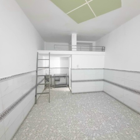 Còn phòng ở liền_Gác cao_FULL nội thất_ngay ĐH Công Thương, 25m2