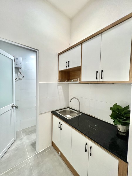 Căn hộ 2PN, duplex, full tiện nghi, nội thất, 60m2. Ban Công riêng, Tân Binh, 60m2