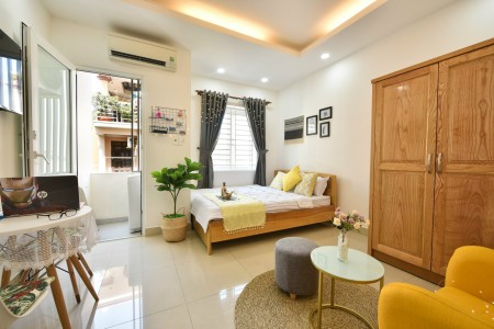 Trống sẵn Studio full nội thất, Ban công, Quận 1, gần Cầu Nguyễn Văn Cừ, gần Đh Văn Lang, Bùi Viện, 30m2