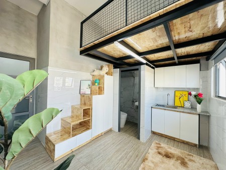 Phòng trọ có bancol, máy lạnh, gác cao gần ĐH Văn Hiến, 35m2