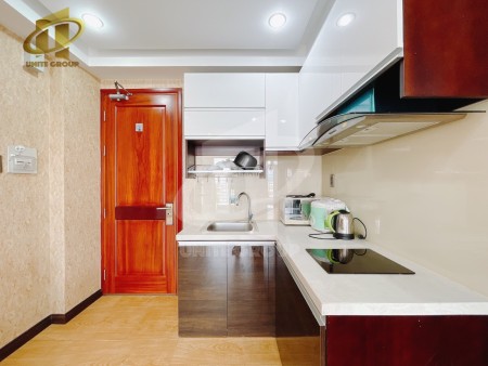 Trống lại căn hộ ban công Nguyễn Trãi quận 1, 30m2