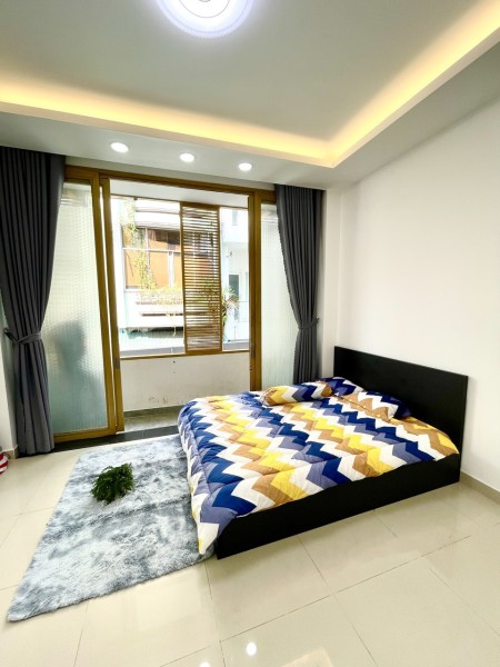 Sẵn Studio full nội thất, Ban công, Quận 3, gần Cầu Lê Văn Sỹ, gần Cầu Công Lý, 30m2