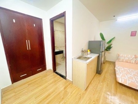 Căn phòng siêu đẹp - Nội thất đầy đủ, Gần công viên Hoàng Văn Thụ, 40m2