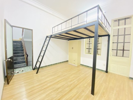 Trống căn tầng trệt có máy lạnh_kế bên Lotte Cộng Hòa, 35m2