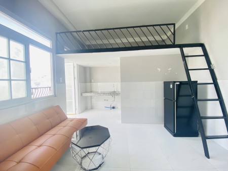 Duplex - ban công, cửa sổ - nằm gần LOTTE, 30m2