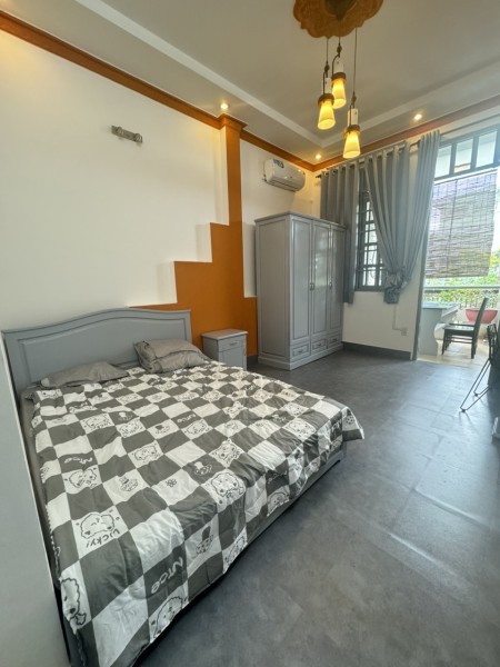 Căn hộ Ban công 40m2 siêu rộng tách bếp ngay Lăng Cha Cả, 40m2