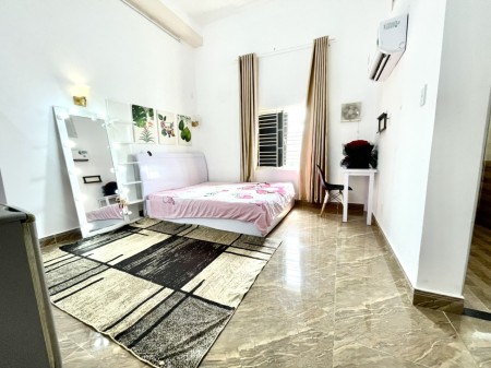 Cho thuê căn hộ Studio đường Tôn Thất Thuyết ngay cầu kênh Tẻ Q4 di chuyển qua Q1 5p đi xe, 35m2