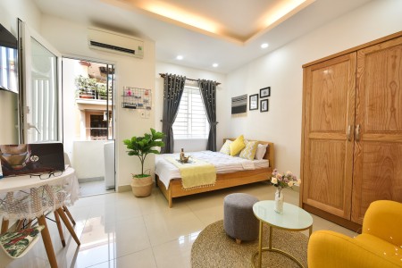 Căn hộ studio ban công, Q1, máy giặt riêng gần phố đi bộ Bùi Viện, CV 23/9, ĐH. Sài Gòn, 35m2