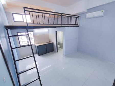 Trống lại phòng full nội thất gần Lotte Tân Bình - Etown Cộng Hòa giá rẻ bèo, 30m2