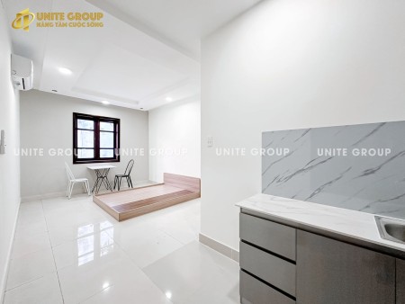 TRỐNG SẴN PHÒNG RỘNG CỬA SỔ LỚN FULL NỘI THẤT SÁT BÊN PHÚ MỸ HƯNG Q7, 30m2
