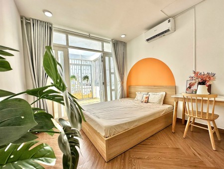 Giá đang giảm cho căn STUDIO ban công rộng - mát mẻ, gần cầu Tân Thuận, khu chế xuất, 35m2