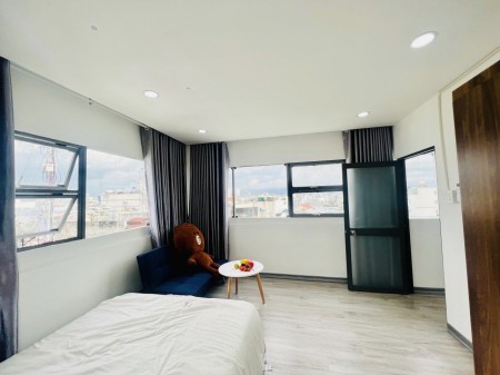 Căn hộ 1pn tách bếp cửa sổ 40m2 siêu đẹp về đêm ngay chợ Tân Hương, 40m2