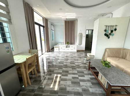 Căn studio ban công tách bếp siêu rộng phường Tân Thuận Đông, Q7, 30m2