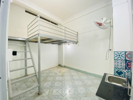 Ngay Đường Hoàng Hoa Thám _ Trống 1 Căn Gác Cao _ Nội Thất Linh Hoạt, 35m2