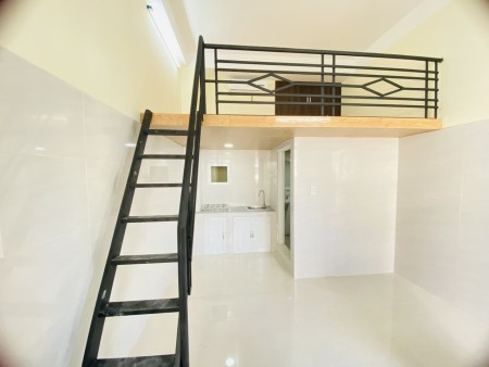 Trống một căn giá cực rẻ. Nội thất cơ bản. Gần khu vực Cộng Hòa, Trường Chinh, 30m2