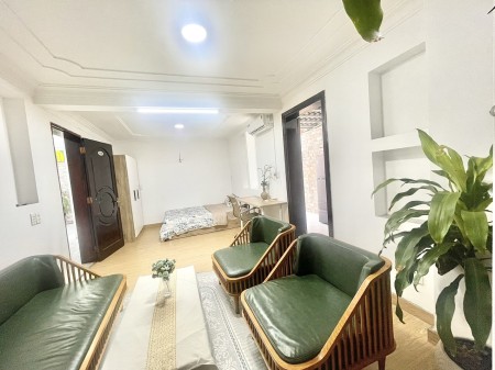 Vị trí: Đường số 14, Phú Mỹ, Q7. Đầy đủ nội thất với thiết kế sang trọng, 35m2