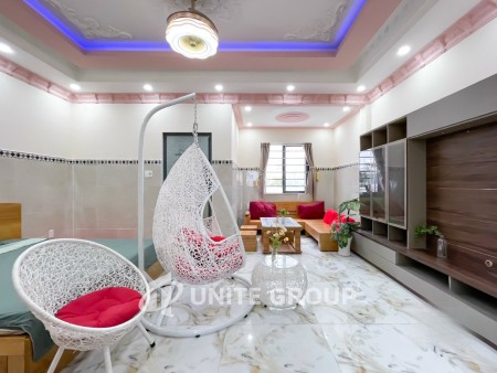 Penthouse THOÁNG MÁT ĐẦY ĐỦ TIỆN NGHI, rộng 40m2 chi phí rẻ, 40m2