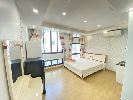Cho thuê căn hộ studio Q1, thang máy, gần ĐH. Mỡ cs2, ĐH. KH XH và Nhân Văn, cầu Thị Nghè, 30m2