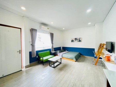 Căn hộ mới full nội thất mới tinh Lý Chính Thắng Q3 Gần cầu Công Lý, 35m2
