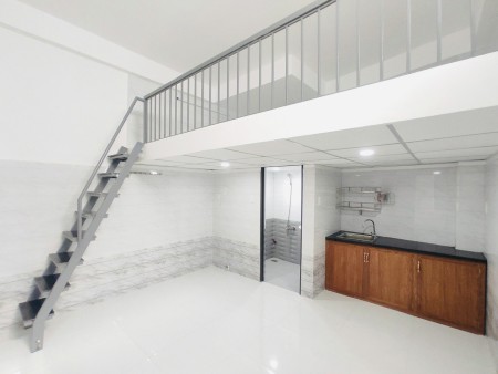 CĂN DUPLEX MỚI XÂY_gác cao 1m7_NT cơ bản_ngay ngã tư bảy hiền, 30m2