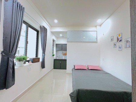 Studio Balcony gần Ngã Tư Bảy Hiền giáp quận 10, 35m2