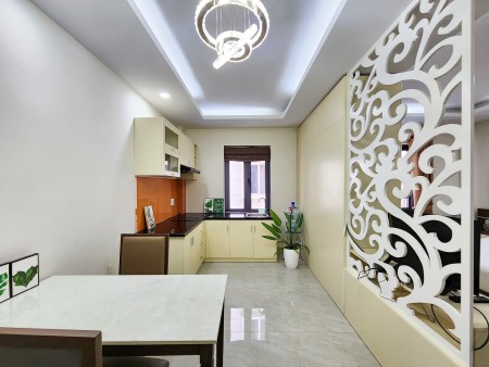 Căn hộ dịch vụ trung tâm Q7, gần lotte mart, TDTU, RMIT, Crescent Mall, 40m2